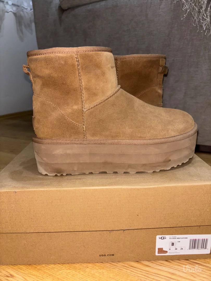 UGG CLASSIC MINI PLATFORM