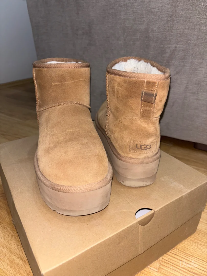 UGG CLASSIC MINI PLATFORM
