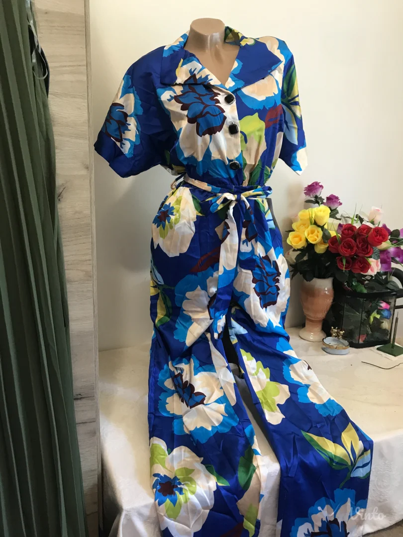 Nov LS plavo cvetni kombinezon M/L