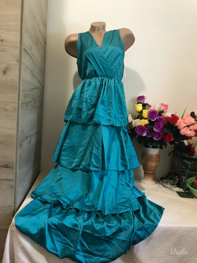 Nova k1 zelena haljina od karnera