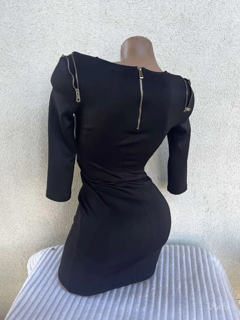 Bershka crna haljinica XS/S