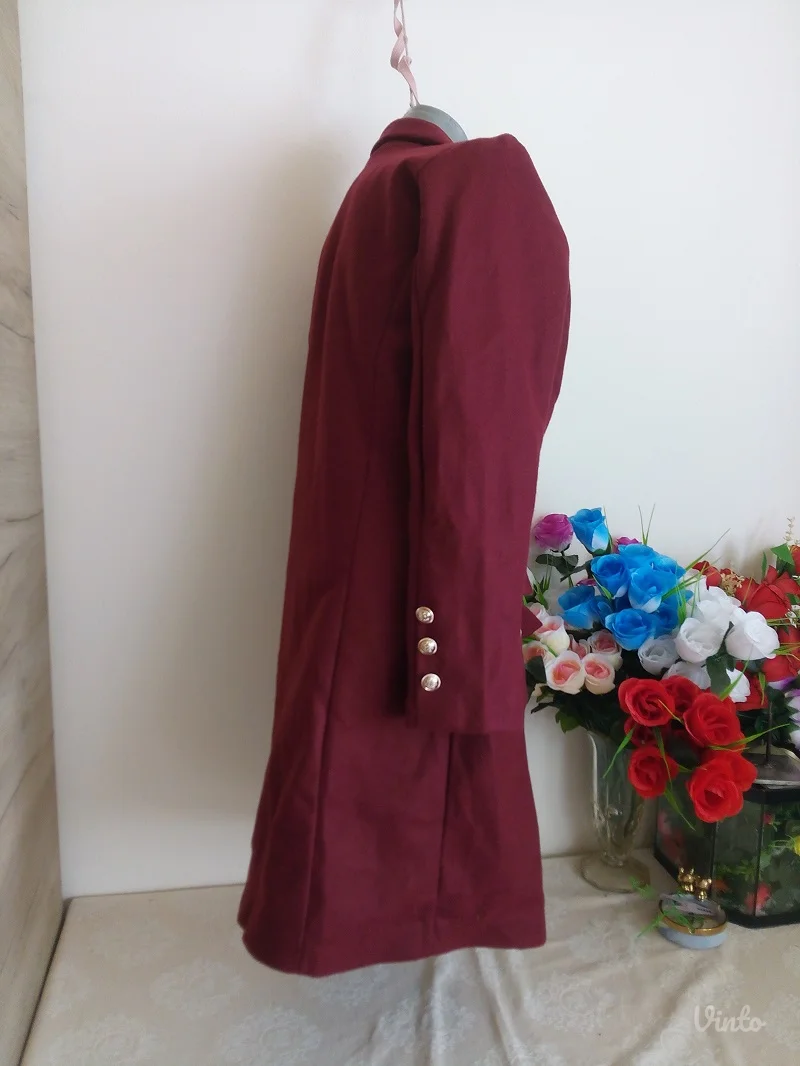 Nov bordo kaput 2 reda dugmica S