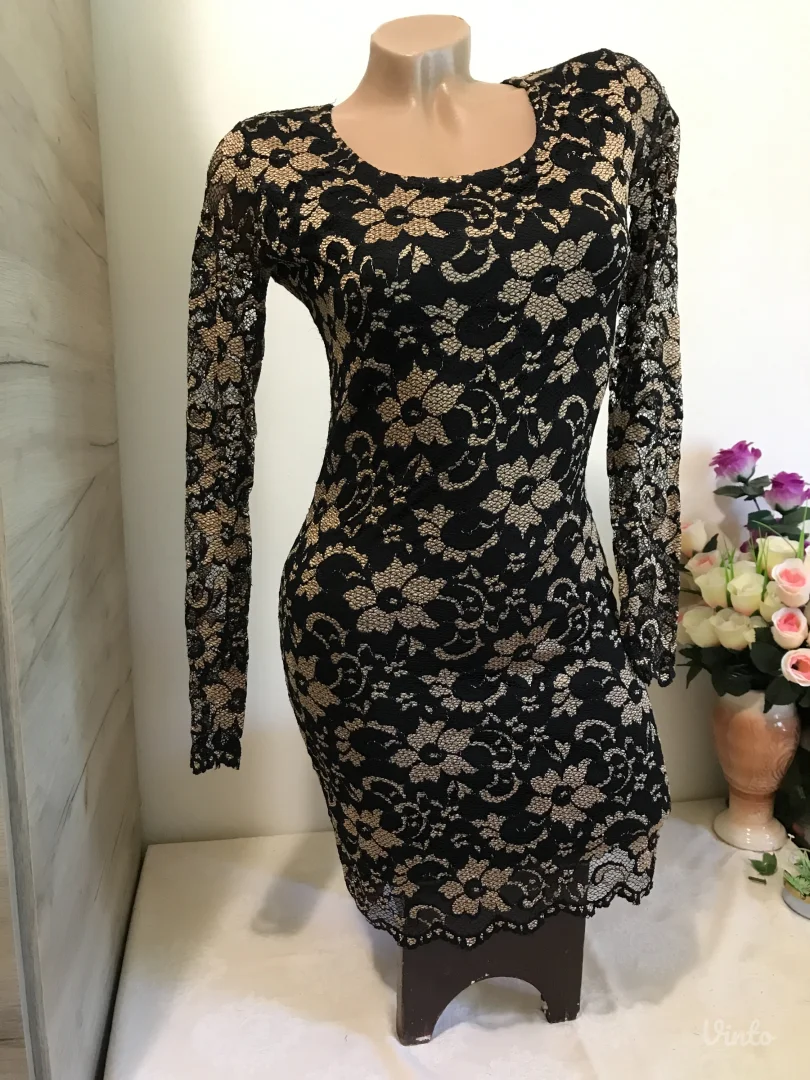 Zlatne ruze crna cipkana haljina S