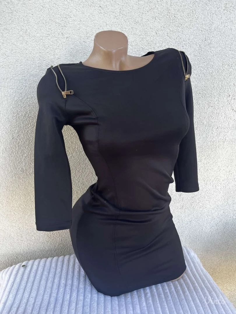 Bershka crna haljinica XS/S