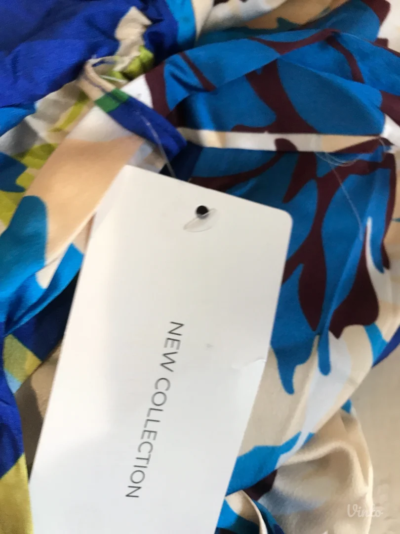 Nov LS plavo cvetni kombinezon M/L