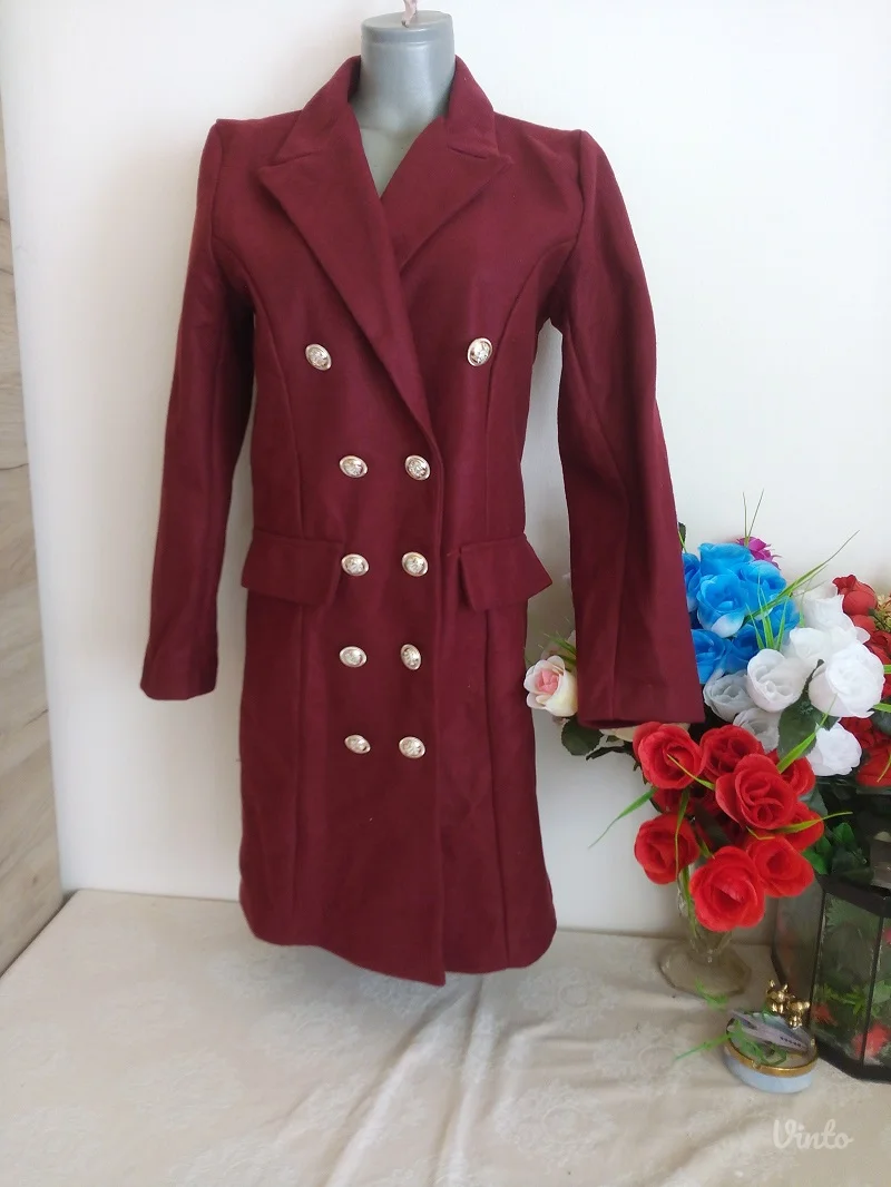 Nov bordo kaput 2 reda dugmica S