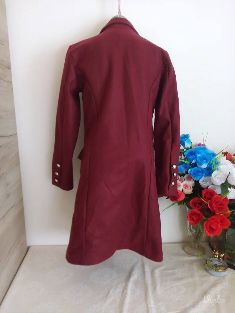 Nov bordo kaput 2 reda dugmica S