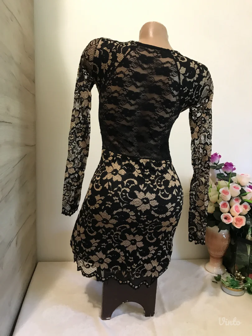 Zlatne ruze crna cipkana haljina S