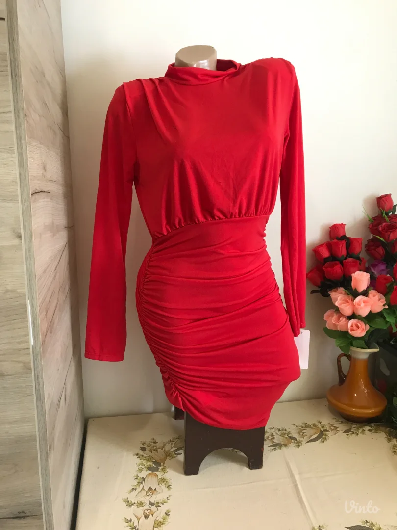 Nova Moda crvena nabrana sa rukavima S/M