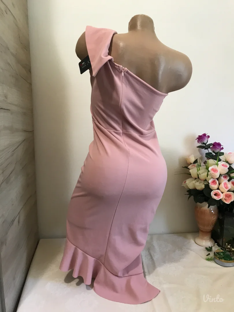 Nova roze na jedno rame i karneri S/M