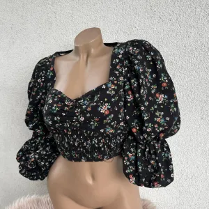 Berhska cvetni croptop S