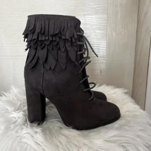 AKCIJA Sive cizmice 36