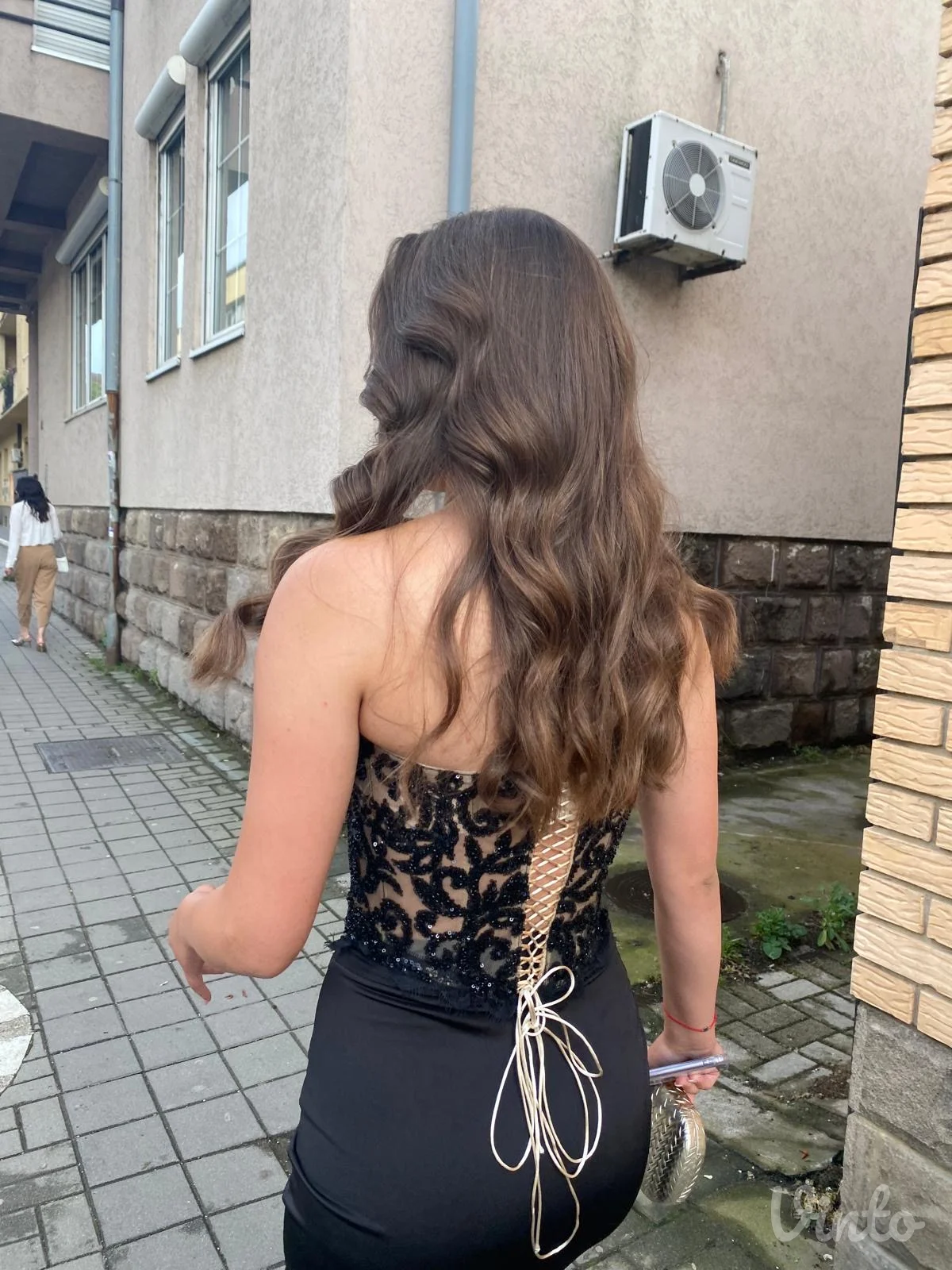 Zoebyaz haljina