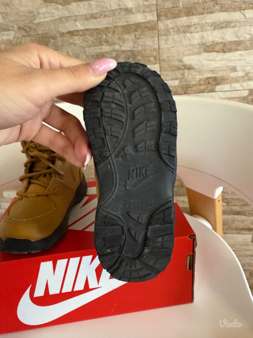 Nike decije cizmice 7c