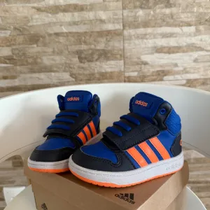 Adidas duboke patike br.24