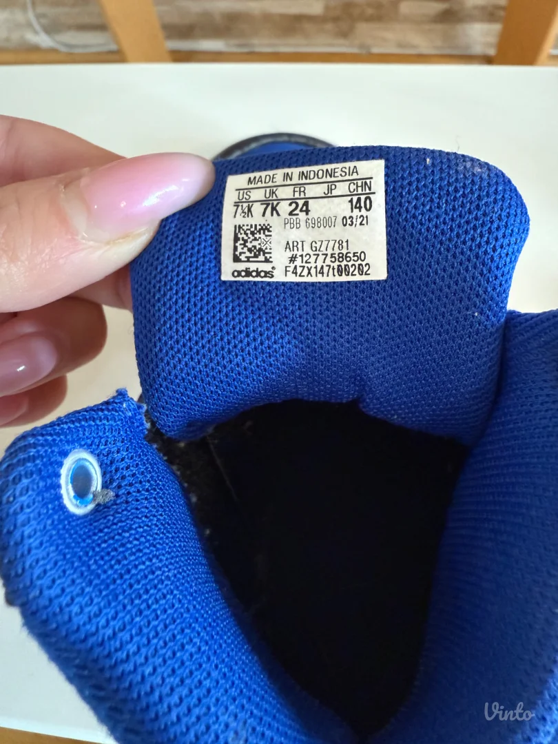 Adidas duboke patike br.24