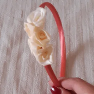 rajf za kosu sa cvetovima