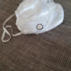 Bela kapa/bonet za bebe
