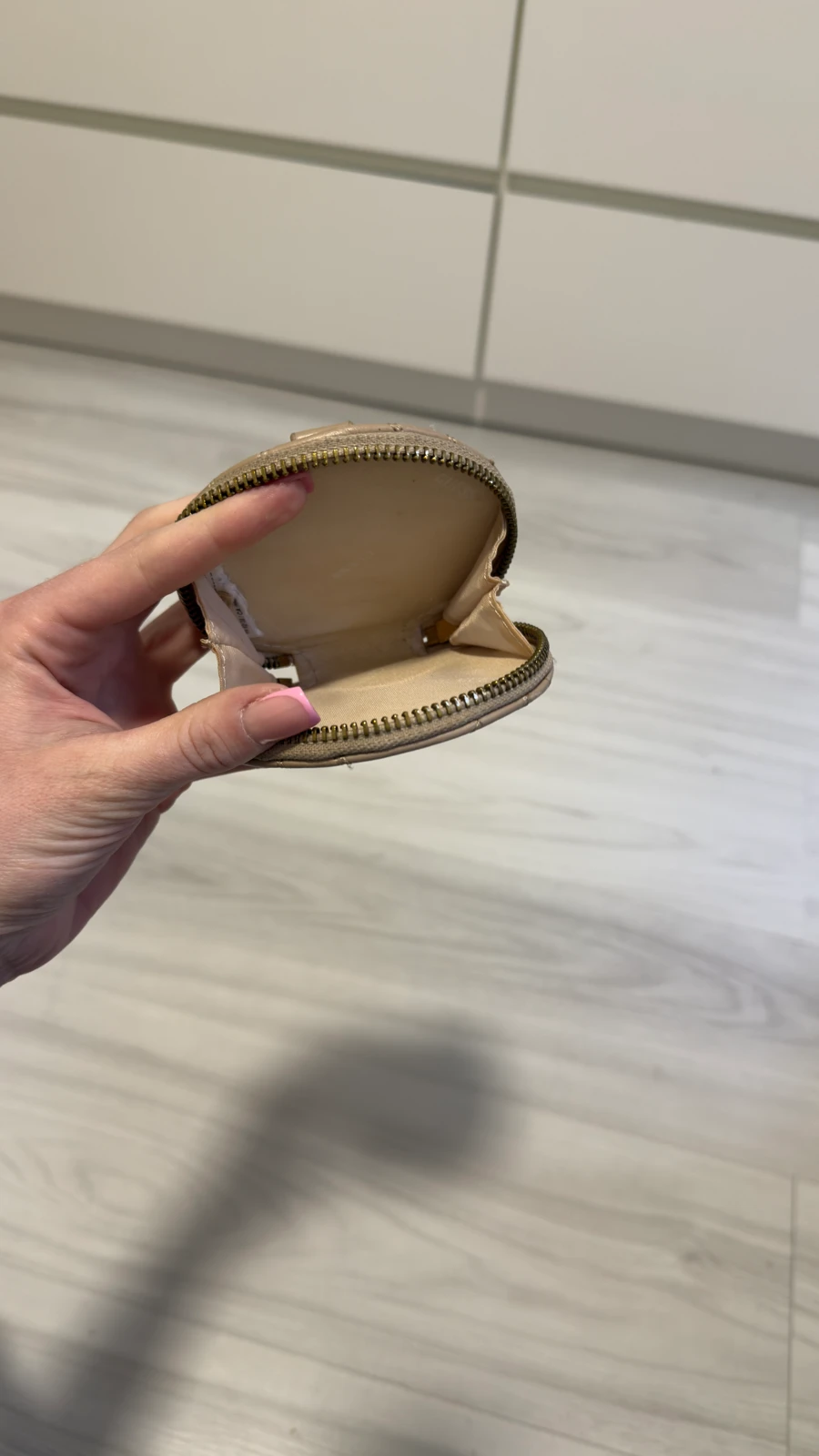 Guess mini novčanik