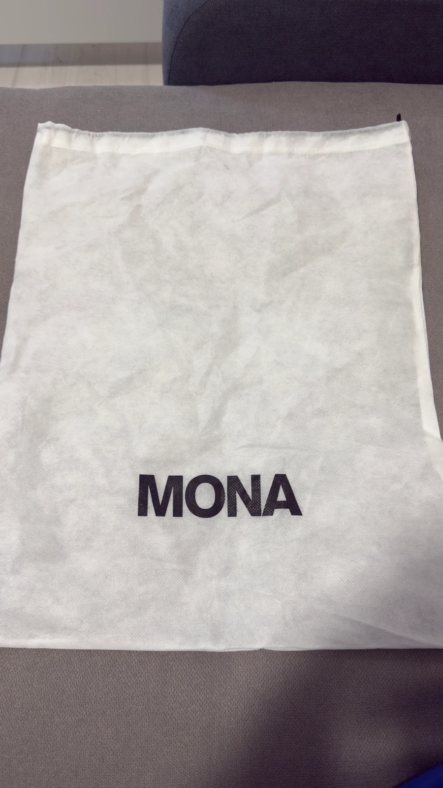 Mona torbica