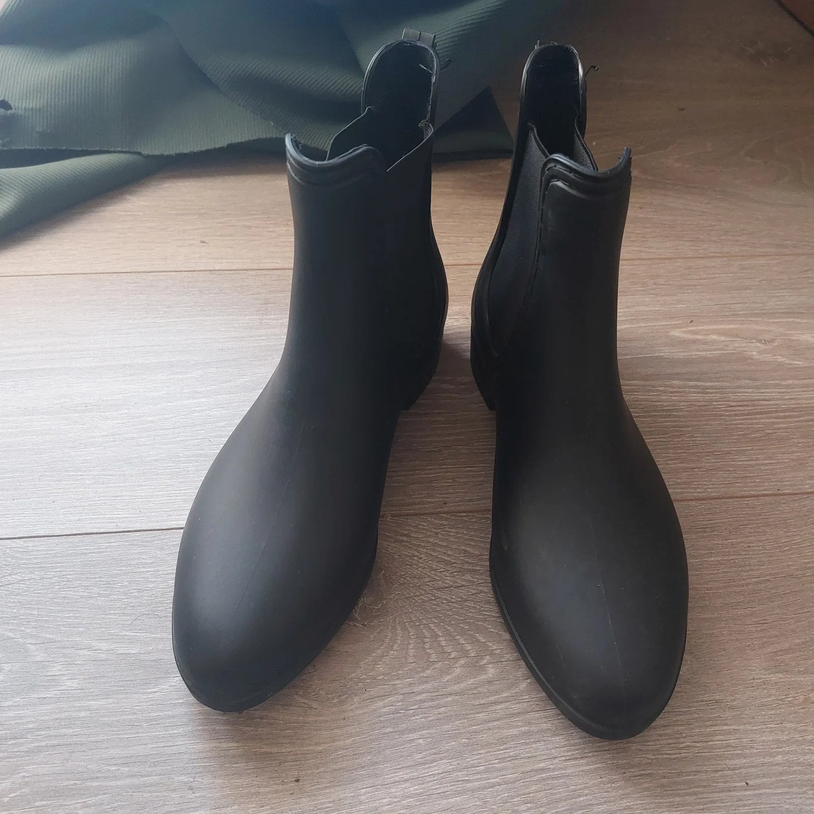 Matte crne gumene čizme Chelsea br. 38