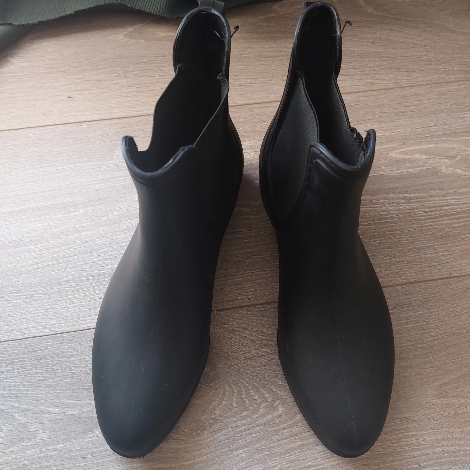 Matte crne gumene čizme Chelsea br. 38