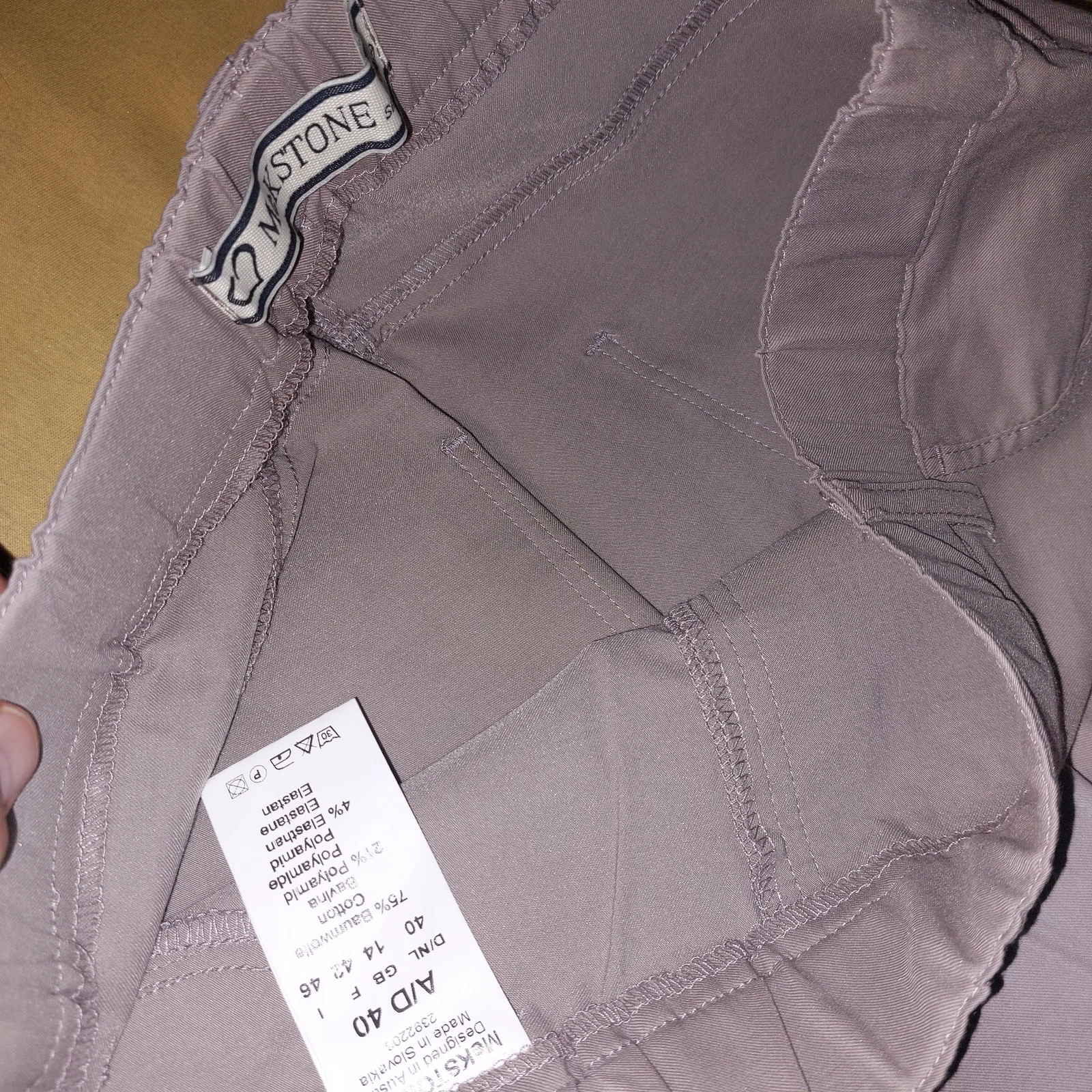 NOVO Ženske bež / svetlo sive 7/8 pantalone MelSTONE (veličina 40 / L)
