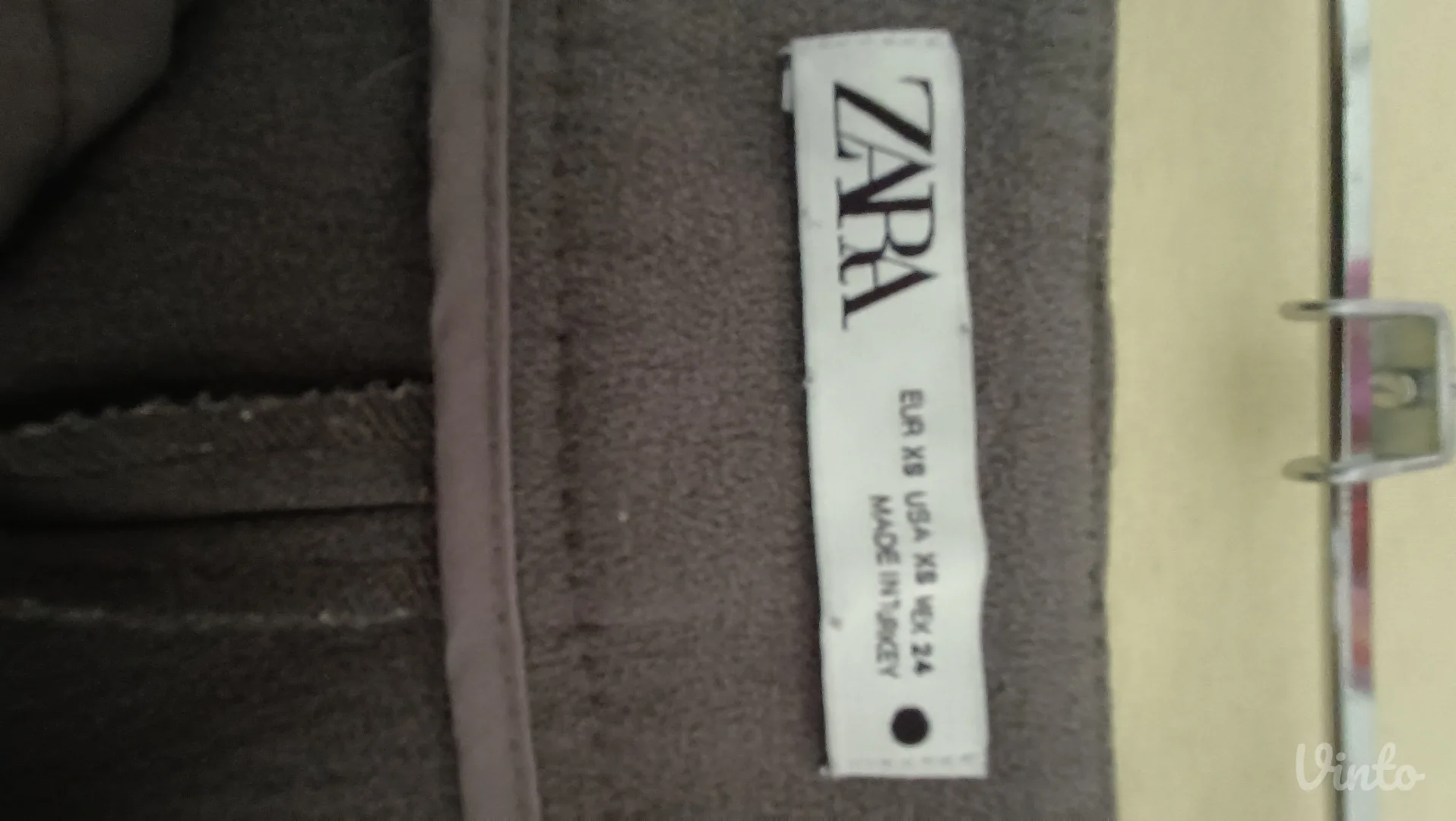 Zara elegantne pantalone