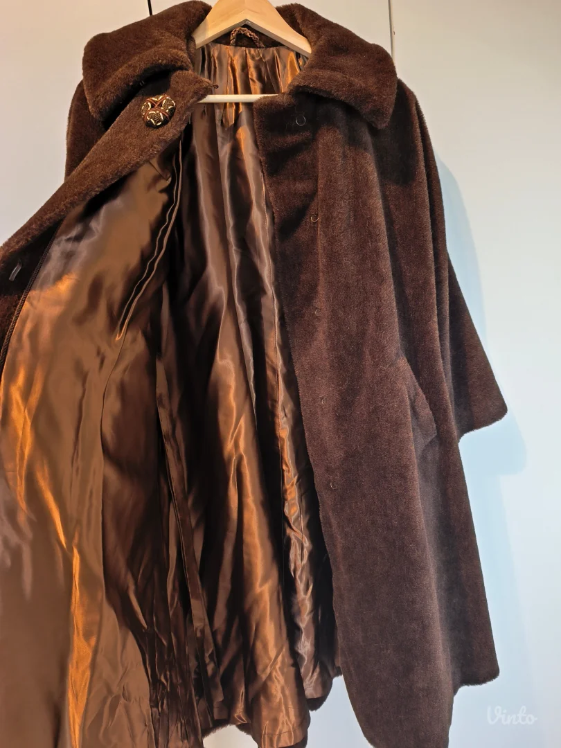 Vintage bunda od prirodnog krzna lame