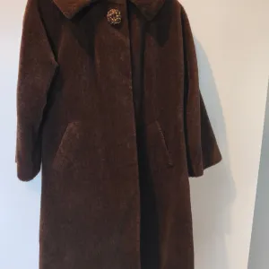 Vintage bunda od prirodnog krzna lame