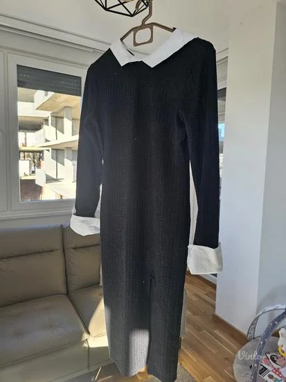 Ženska haljina sa belim detaljima