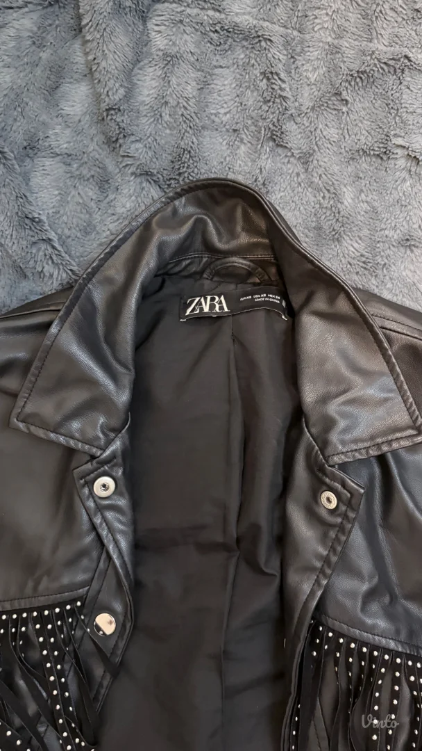 Zara - crna jakna od eko koze