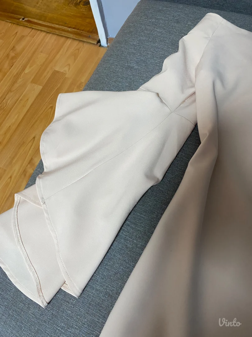 Haljina golih ramena