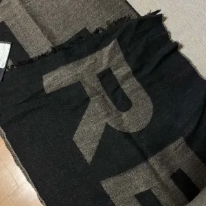 Original Replay šal sa etiketom