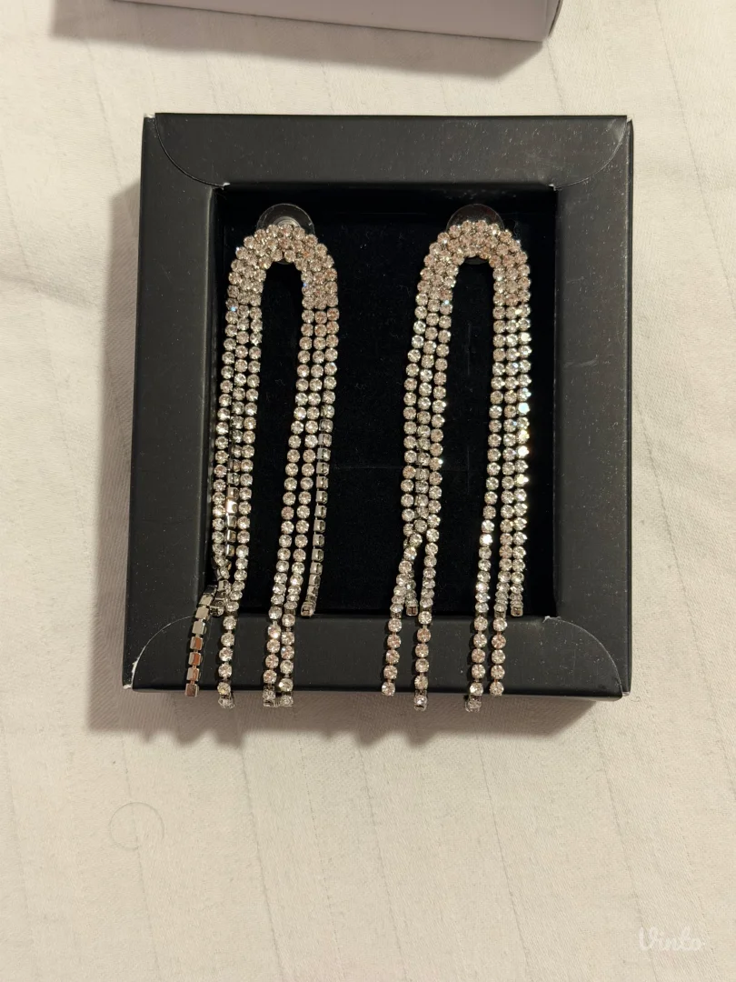 Elegantne minđuše sa cirkonima