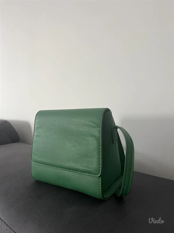 Zelena torbica - Reserved