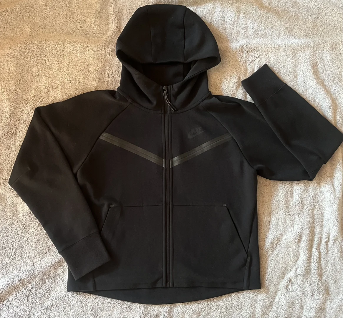 Nike tech fleece xs