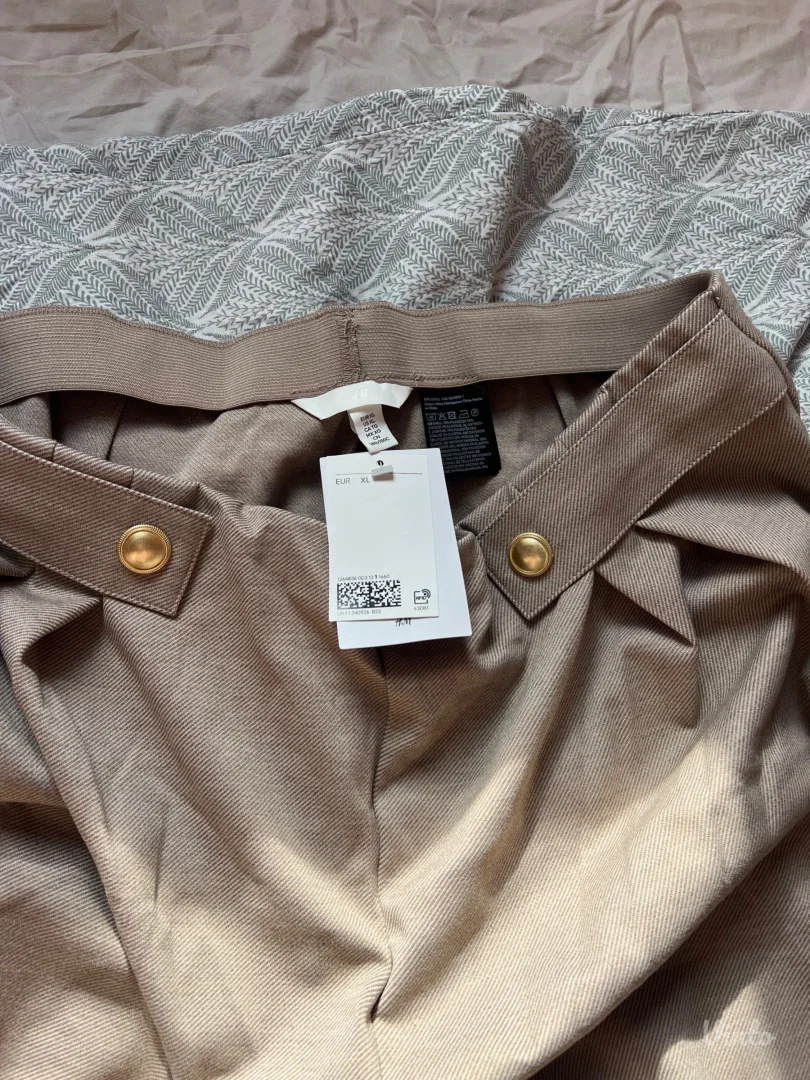 Pantalone na gumu