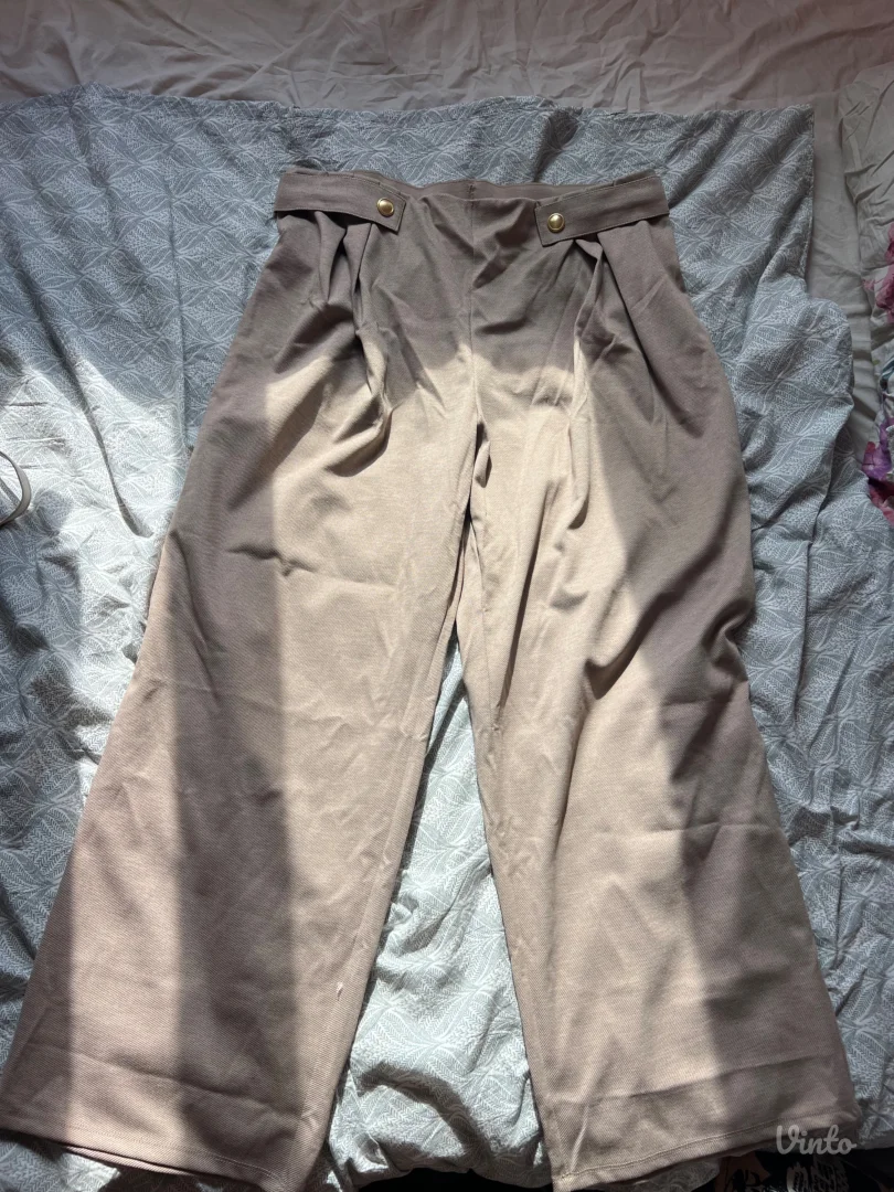 Pantalone na gumu