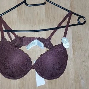 Novi Women'Secret WS - 85B ženski push-up brushalter/grudnjak