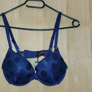 Novi Bonatti - 75B ženski push-up brushalter/grudnjak