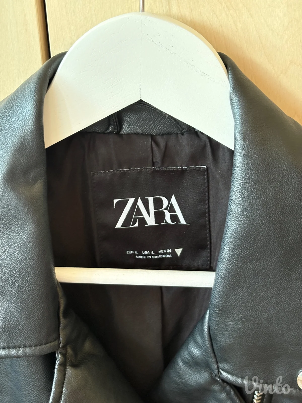 Zara kožna jakna