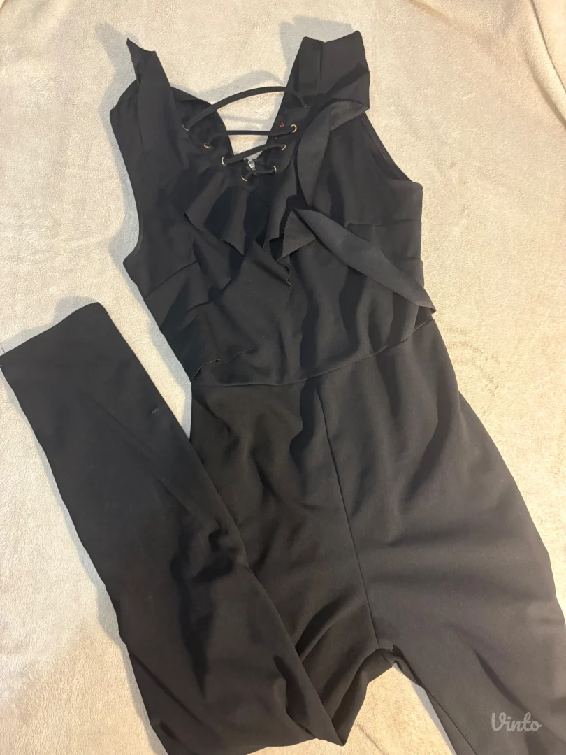 Crni kombinezon