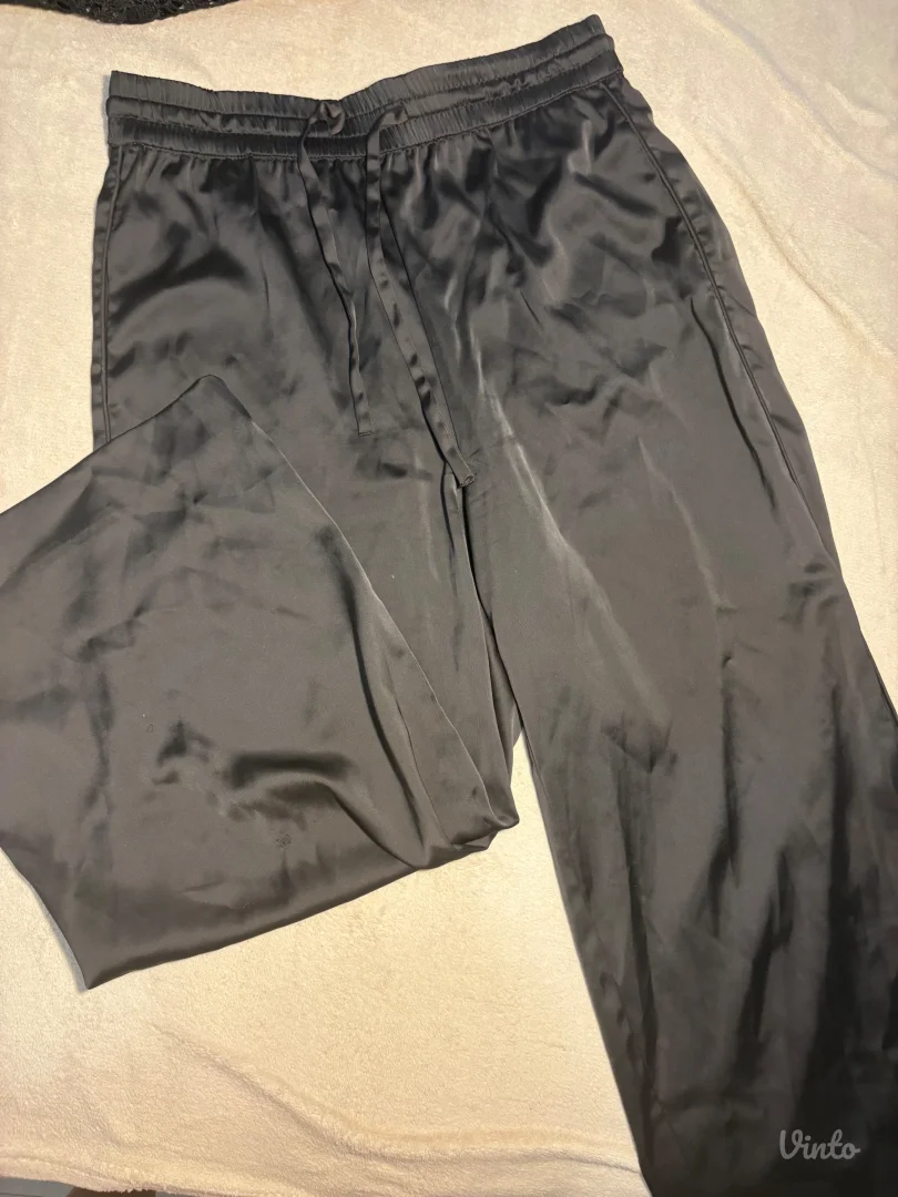 Zarine pantalone sa sirokim nogavicama