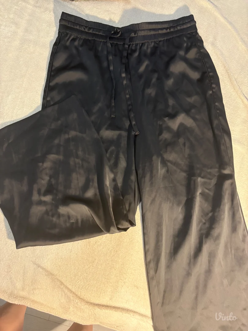 Zarine pantalone sa sirokim nogavicama