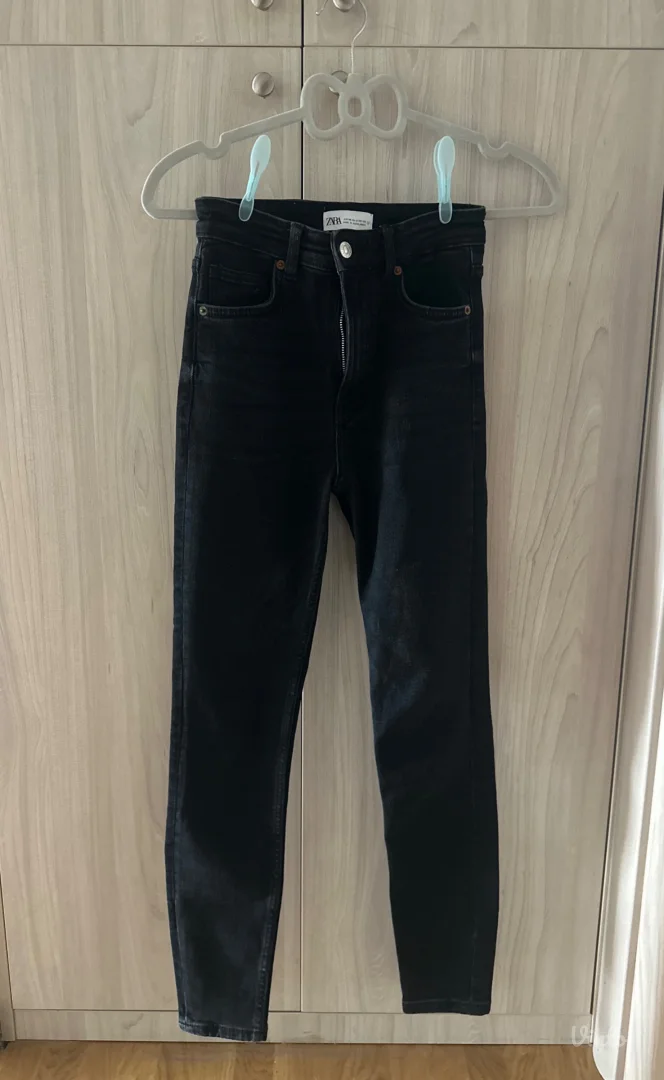 Zara uske farmerke visokog struka