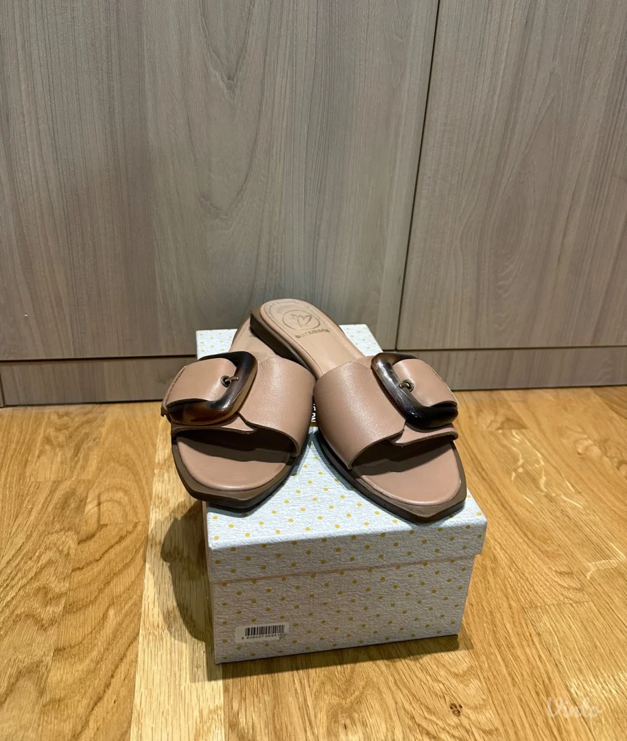 Afrika kozne papuče