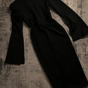 Andress design haljina