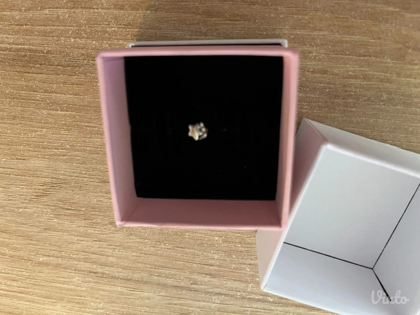 Pandora ME minđušica na jedno uvo