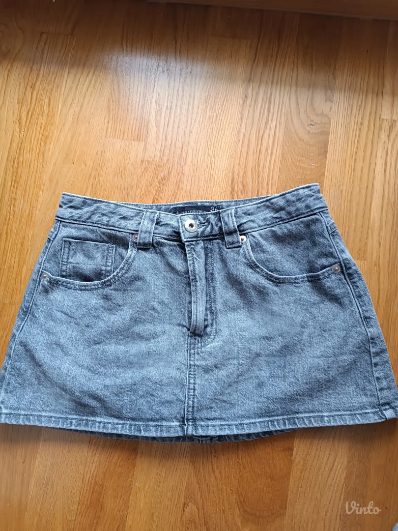 Stradivarius skort S